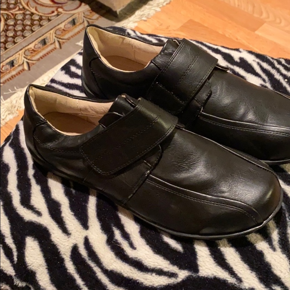 Easy strider shoes